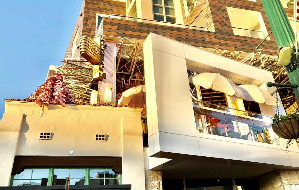 Modern House facade in little Italy - Morning Glory restaurant
